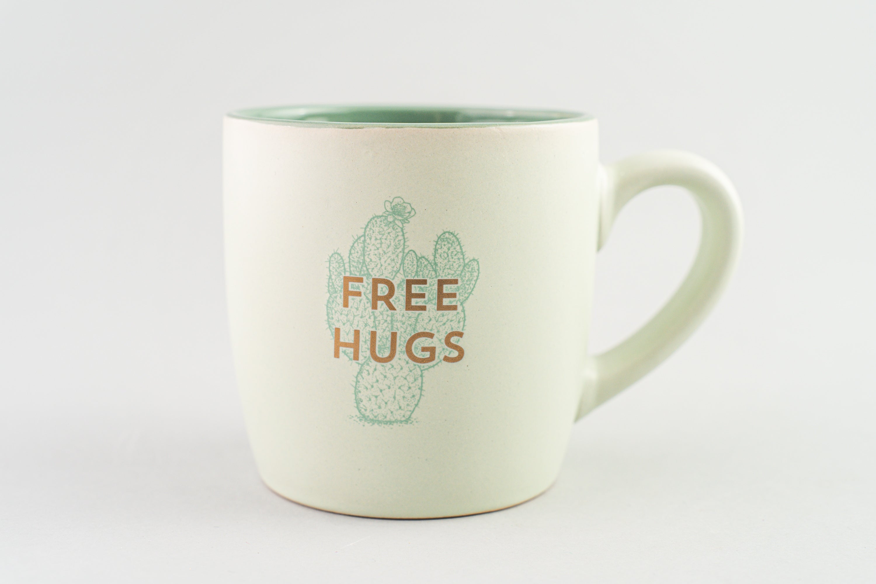 Vintage Sass Boxed Mug - Free Hugs