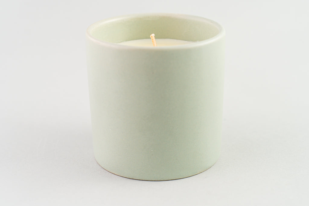 Impressions Ceramic Candle 5.75 oz./163g - Mint- Peace - Lavender & Thyme
