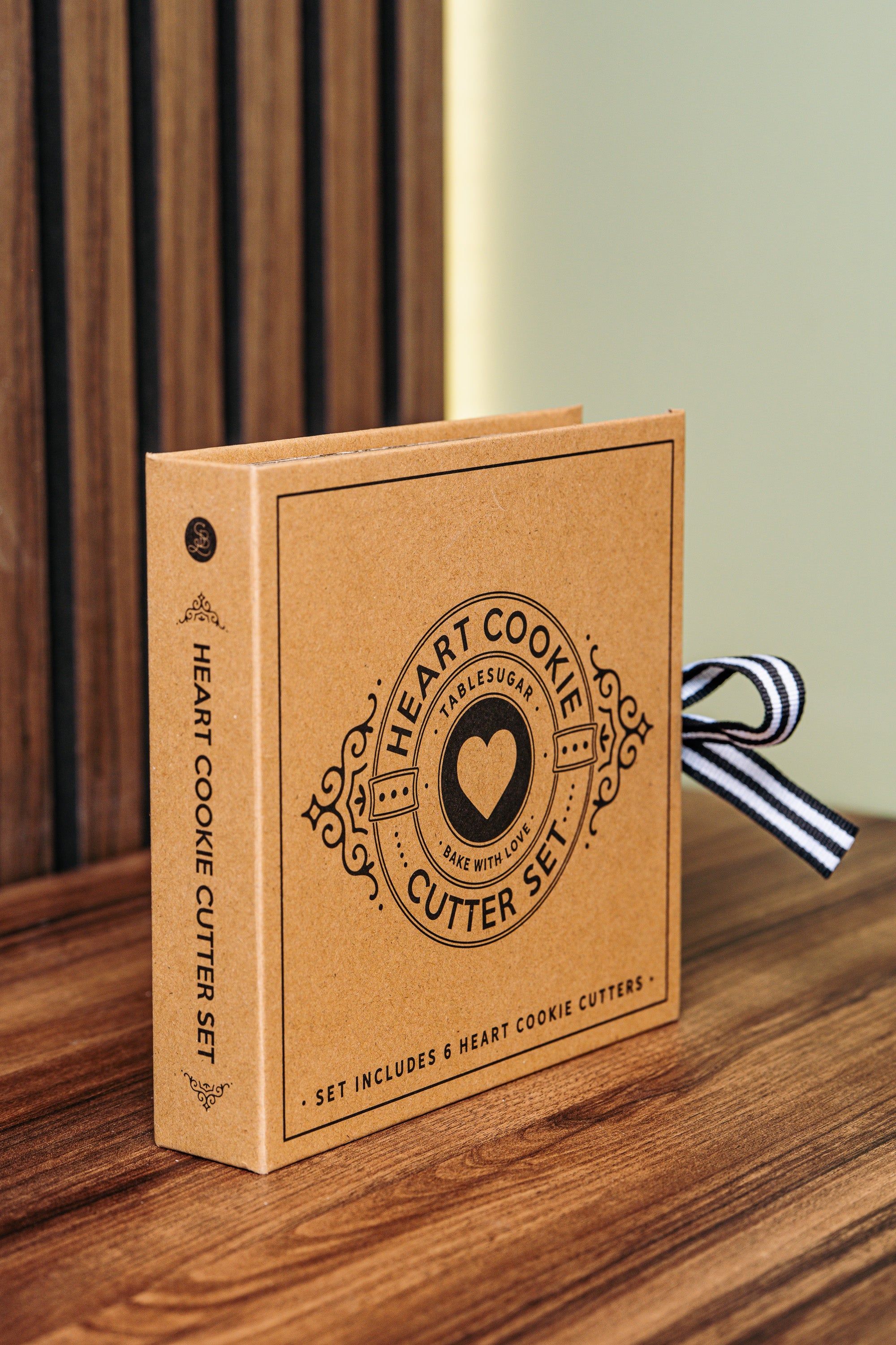 Santa Barbara Heart Cookie Cutter Gift Set