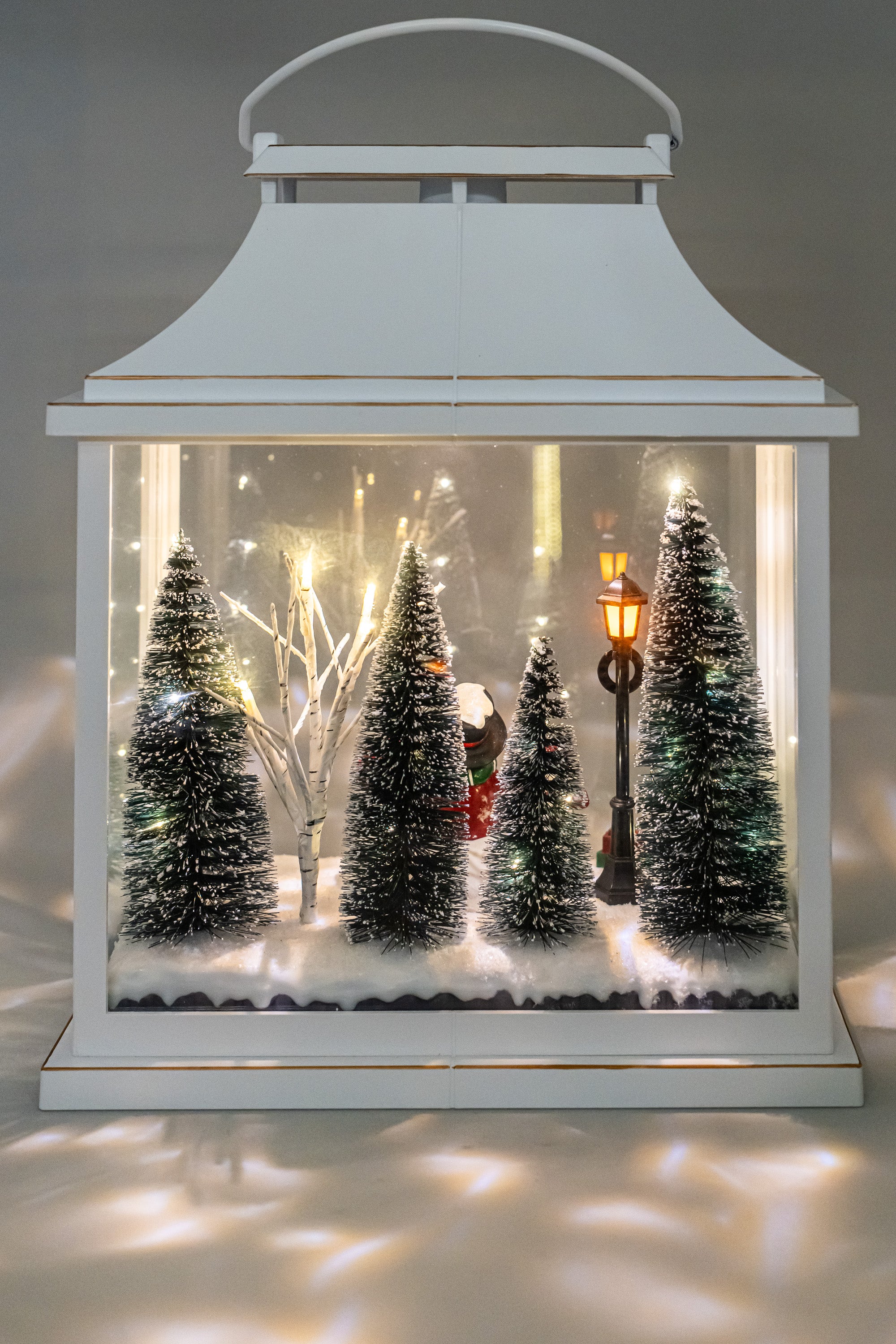 White Plastic Latern Led Lights With Snowman