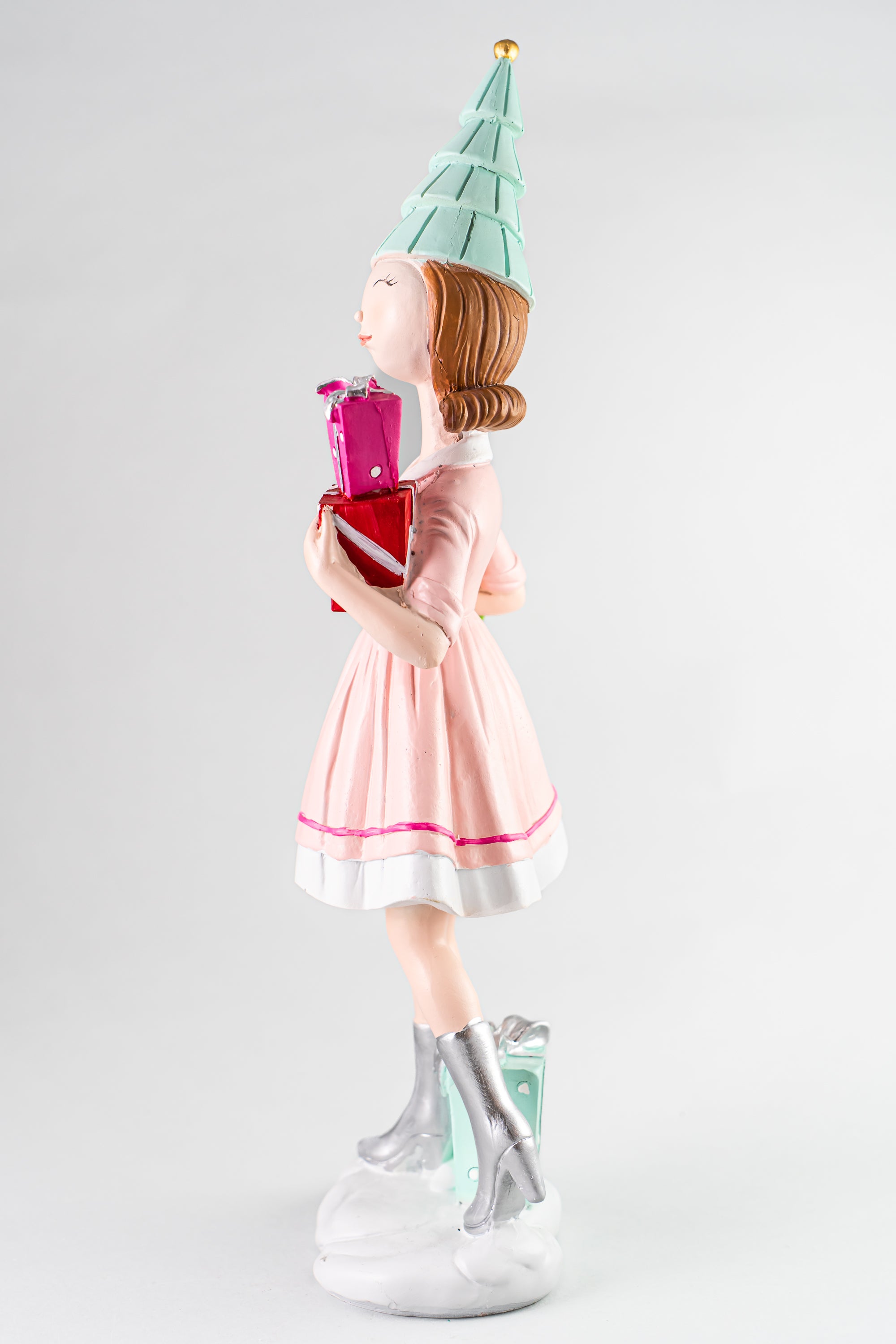 Pink Resin Girl Holding Gift And Wreath