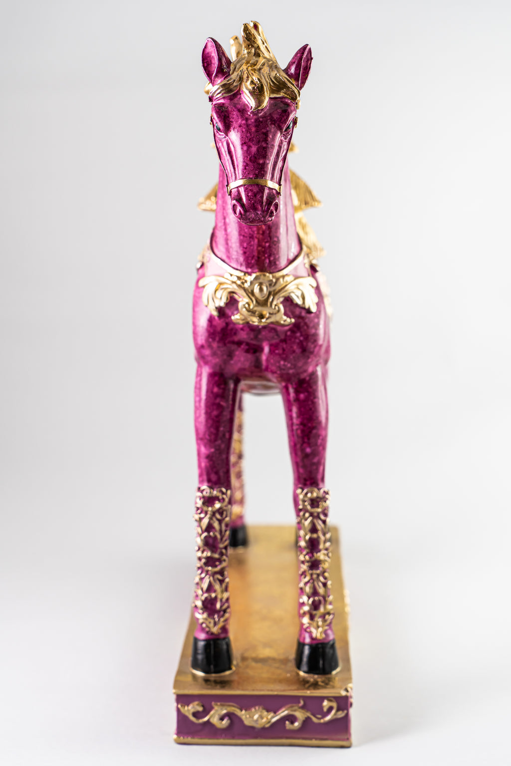 Xmas Pink Resin Horse With Gold Mane And Tree
