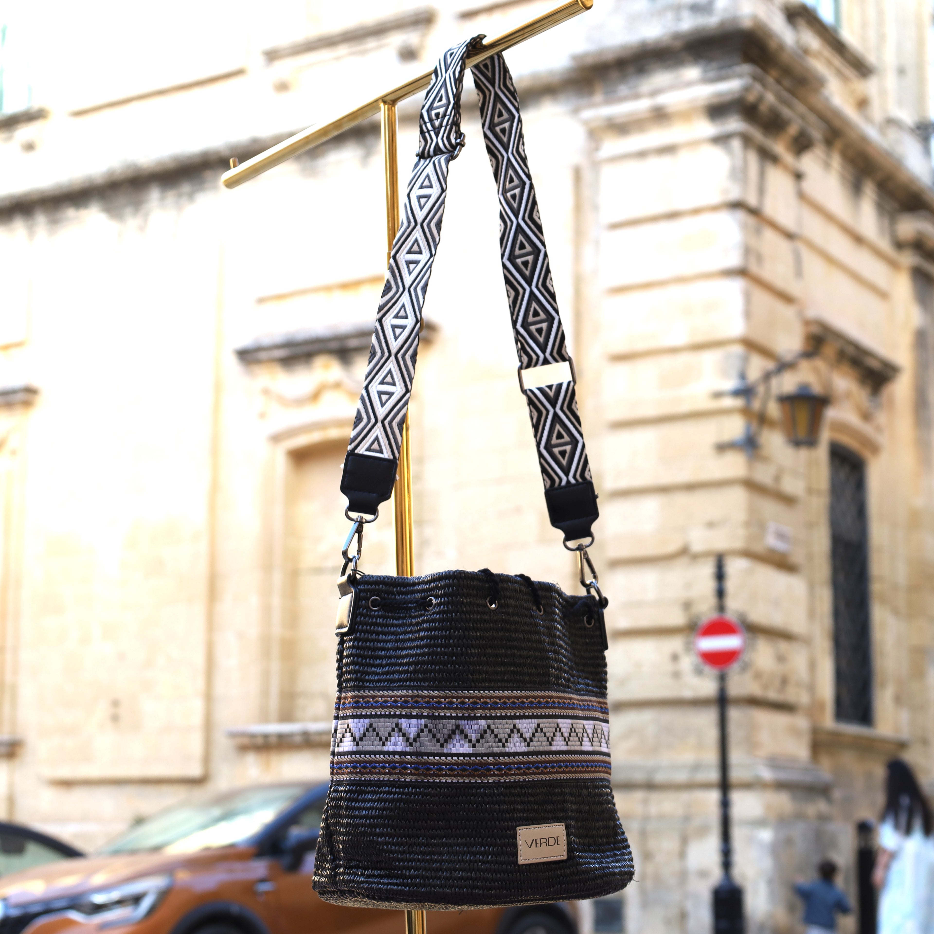 PNatural Weave Pouch Bag – Stylish & Durable for Everyday and Travel Use