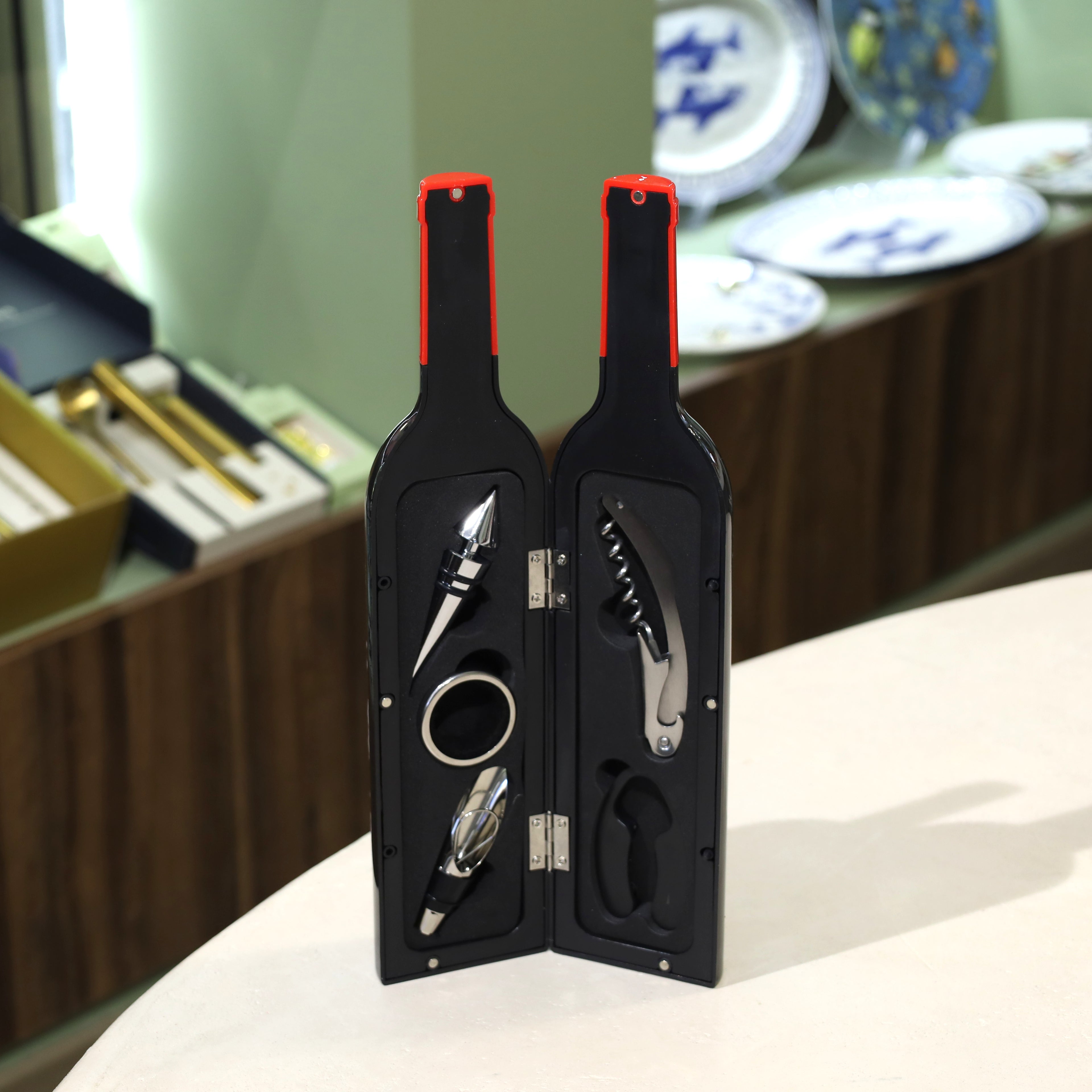 Refined Wine Gift Set with Accessories – A Thoughtful Choice for Wine Lovers