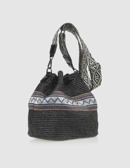 PNatural Weave Pouch Bag – Stylish & Durable for Everyday and Travel Use